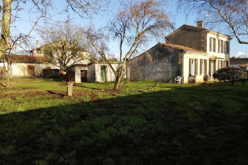 Belle Demeure Avec Espaces Verts Gauriac Zewnętrze zdjęcie